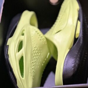 Chanclas Para Hombre Nike X MMW 005 - Amarillo